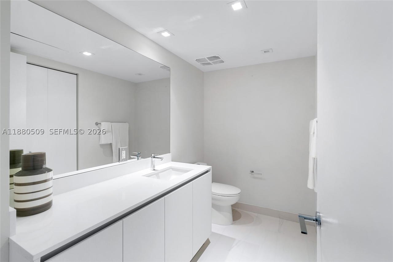 Real estate property located at 1116 Ocean Blvd #1404, Broward, Solemar Beach Condo, Pompano Beach, FL
