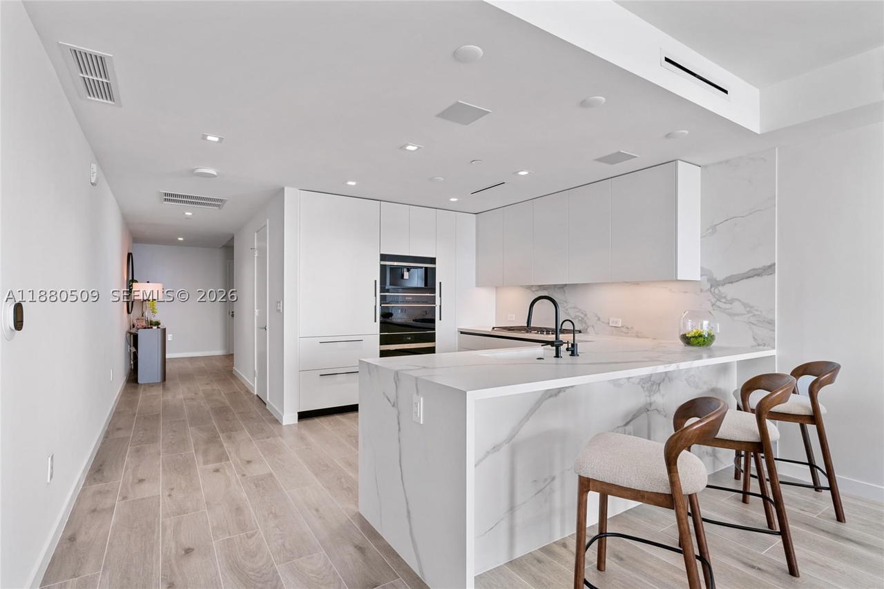 Real estate property located at 1116 Ocean Blvd #1404, Broward, Solemar Beach Condo, Pompano Beach, FL