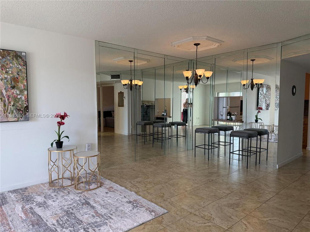 Real estate property located at 8345 Sunrise Lakes Blvd #309, Broward, Sunrise Lakes 42 Condo, Sunrise, FL