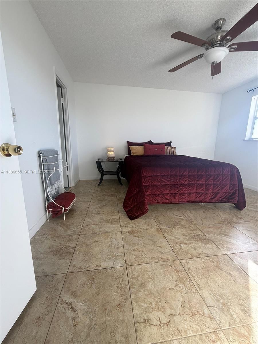Real estate property located at 8345 Sunrise Lakes Blvd #309, Broward, Sunrise Lakes 42 Condo, Sunrise, FL