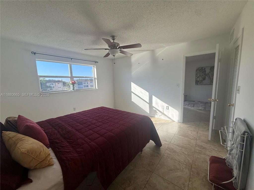 Real estate property located at 8345 Sunrise Lakes Blvd #309, Broward, Sunrise Lakes 42 Condo, Sunrise, FL