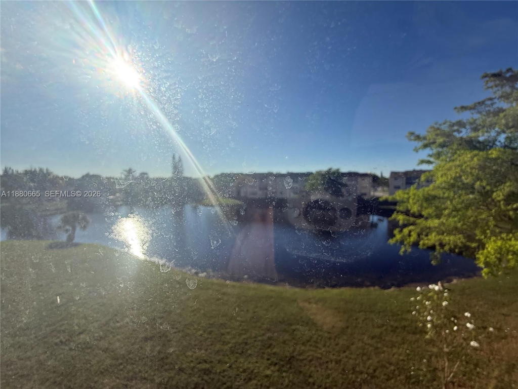 Real estate property located at 8345 Sunrise Lakes Blvd #309, Broward, Sunrise Lakes 42 Condo, Sunrise, FL