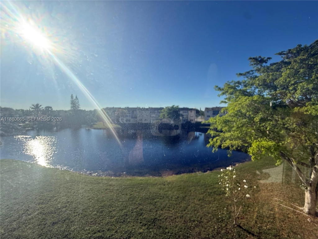 Real estate property located at 8345 Sunrise Lakes Blvd #309, Broward, Sunrise Lakes 42 Condo, Sunrise, FL