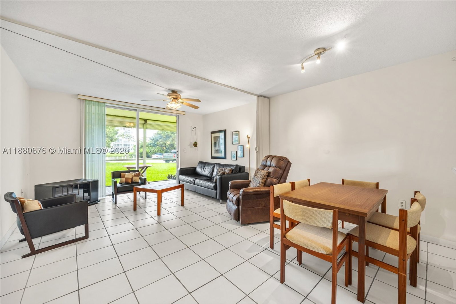 Real estate property located at 2903 Point East Dr K111, Miami-dade, Point East Sec Iii Condo, Aventura, FL