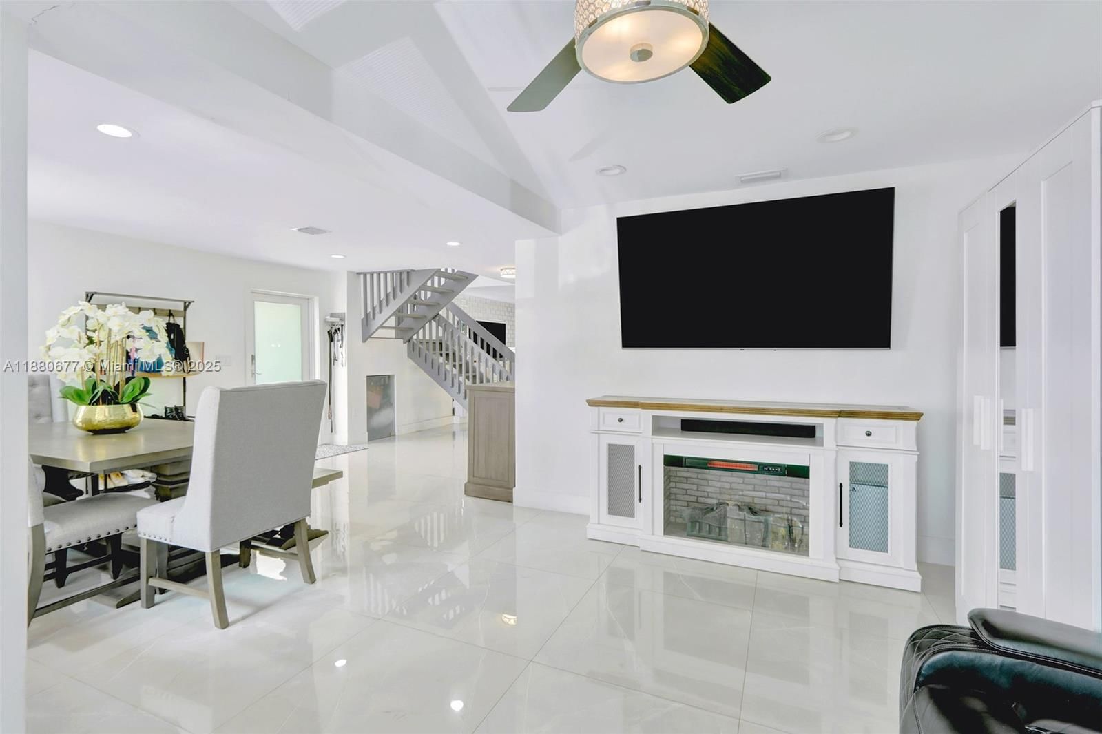 Real estate property located at 14537 127th Ct, Miami-dade, Deerwood Part Iv, Miami, FL