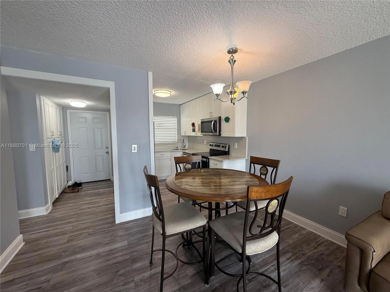 Real estate property located at 9001 Sunrise Lakes Blvd #308, Broward, Sunrise Lakes 88 Condo, Sunrise, FL
