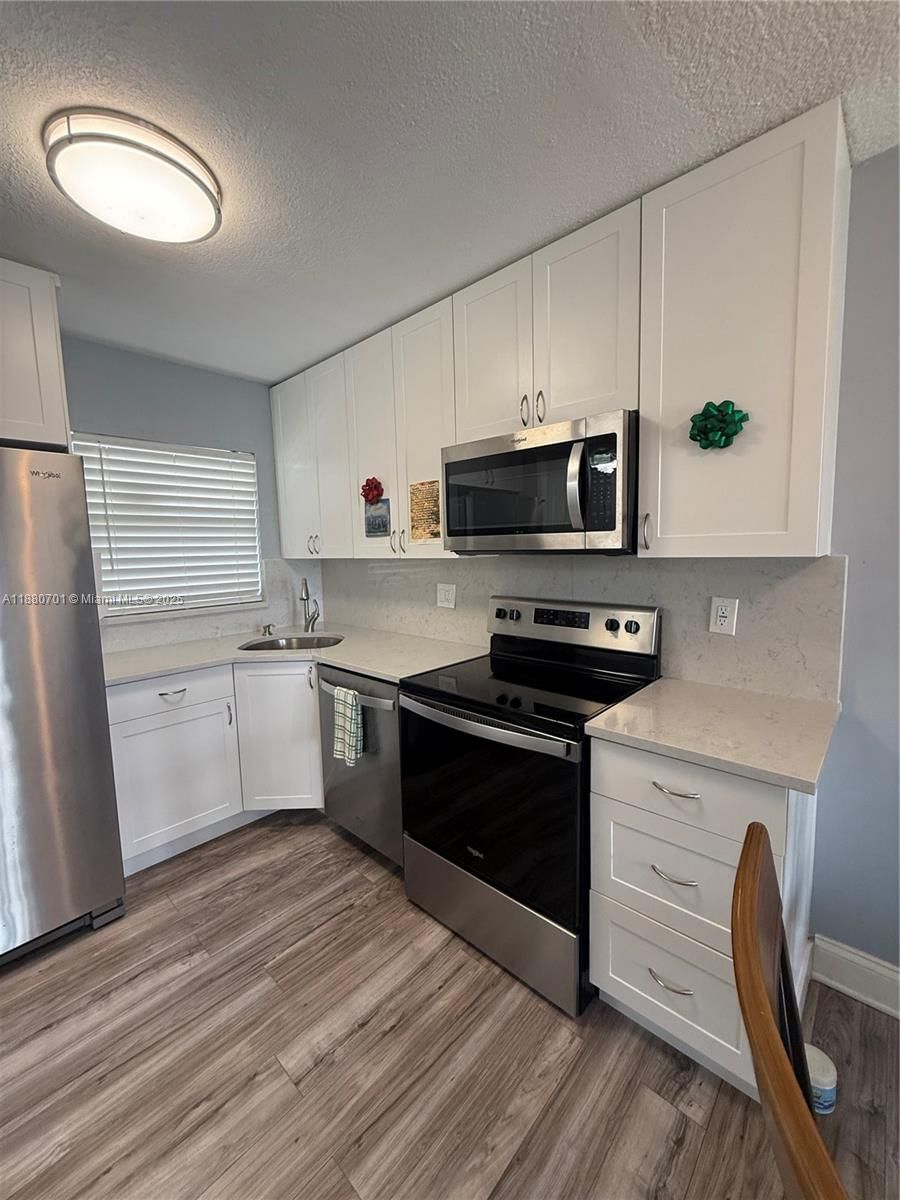 Real estate property located at 9001 Sunrise Lakes Blvd #308, Broward, Sunrise Lakes 88 Condo, Sunrise, FL
