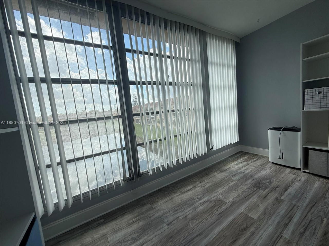 Real estate property located at 9001 Sunrise Lakes Blvd #308, Broward, Sunrise Lakes 88 Condo, Sunrise, FL