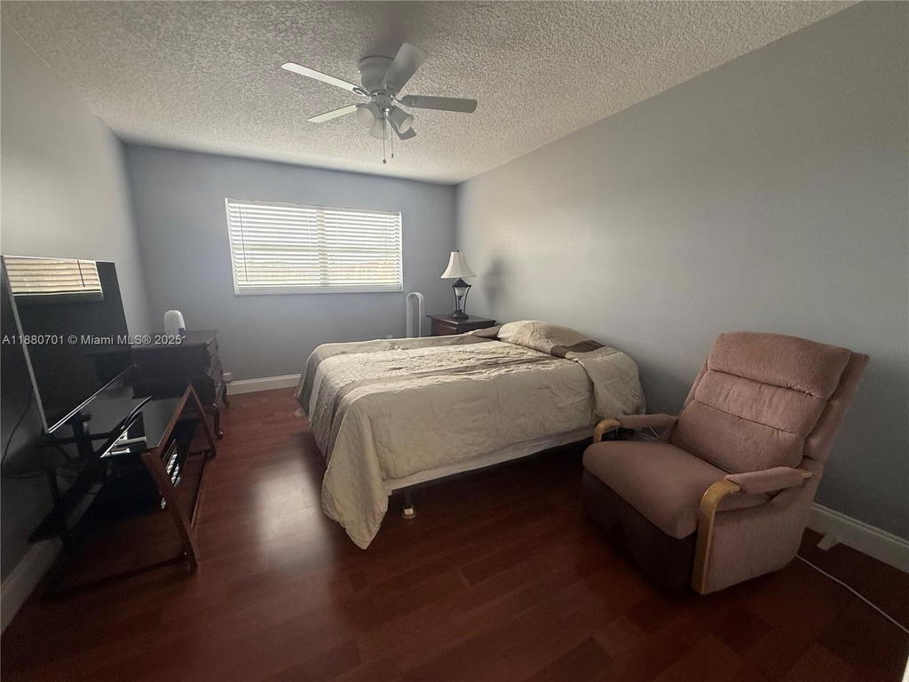 Real estate property located at 9001 Sunrise Lakes Blvd #308, Broward, Sunrise Lakes 88 Condo, Sunrise, FL