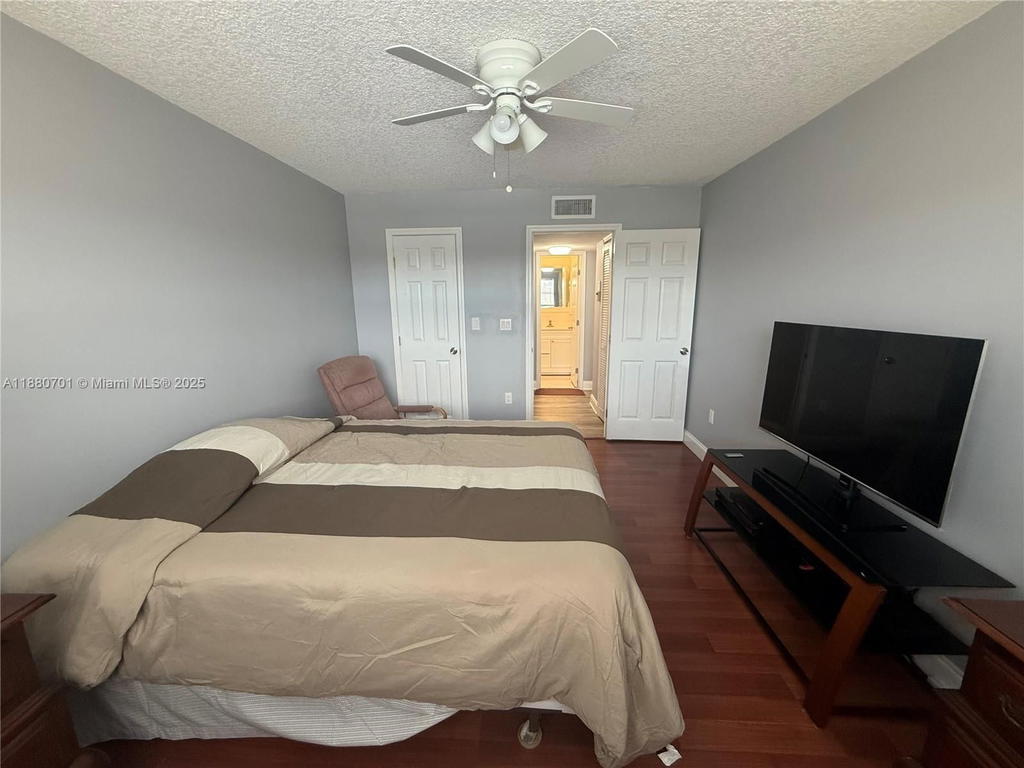 Real estate property located at 9001 Sunrise Lakes Blvd #308, Broward, Sunrise Lakes 88 Condo, Sunrise, FL