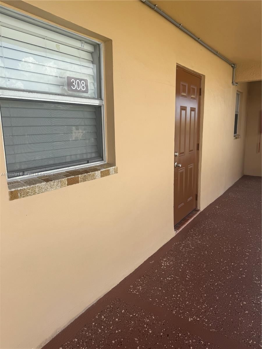 Real estate property located at 9001 Sunrise Lakes Blvd #308, Broward, Sunrise Lakes 88 Condo, Sunrise, FL