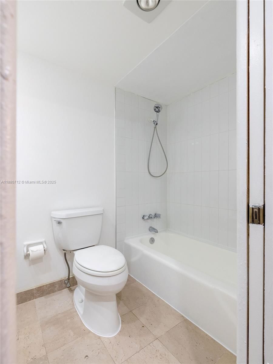 Real estate property located at 3201 Course Ln #209, Broward, Palm Aire, Pompano Beach, FL