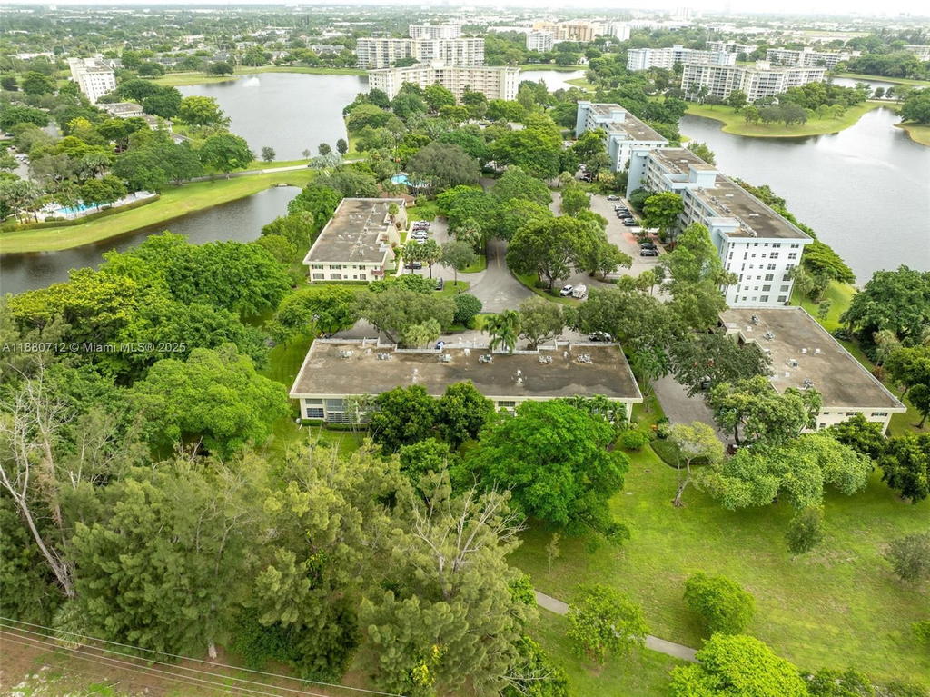 Real estate property located at 3201 Course Ln #209, Broward, Palm Aire, Pompano Beach, FL
