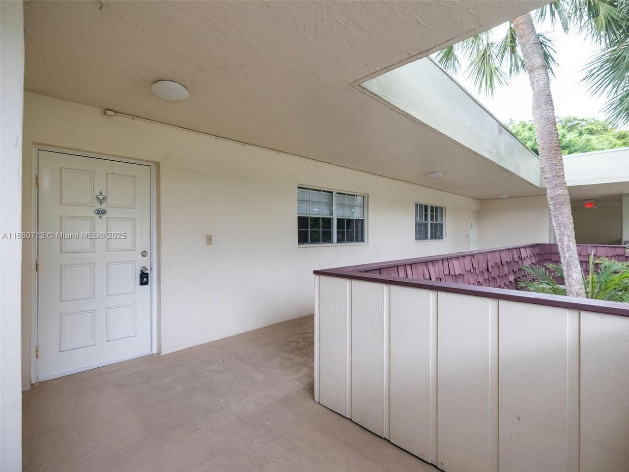 Real estate property located at 3201 Course Ln #209, Broward, Palm Aire, Pompano Beach, FL