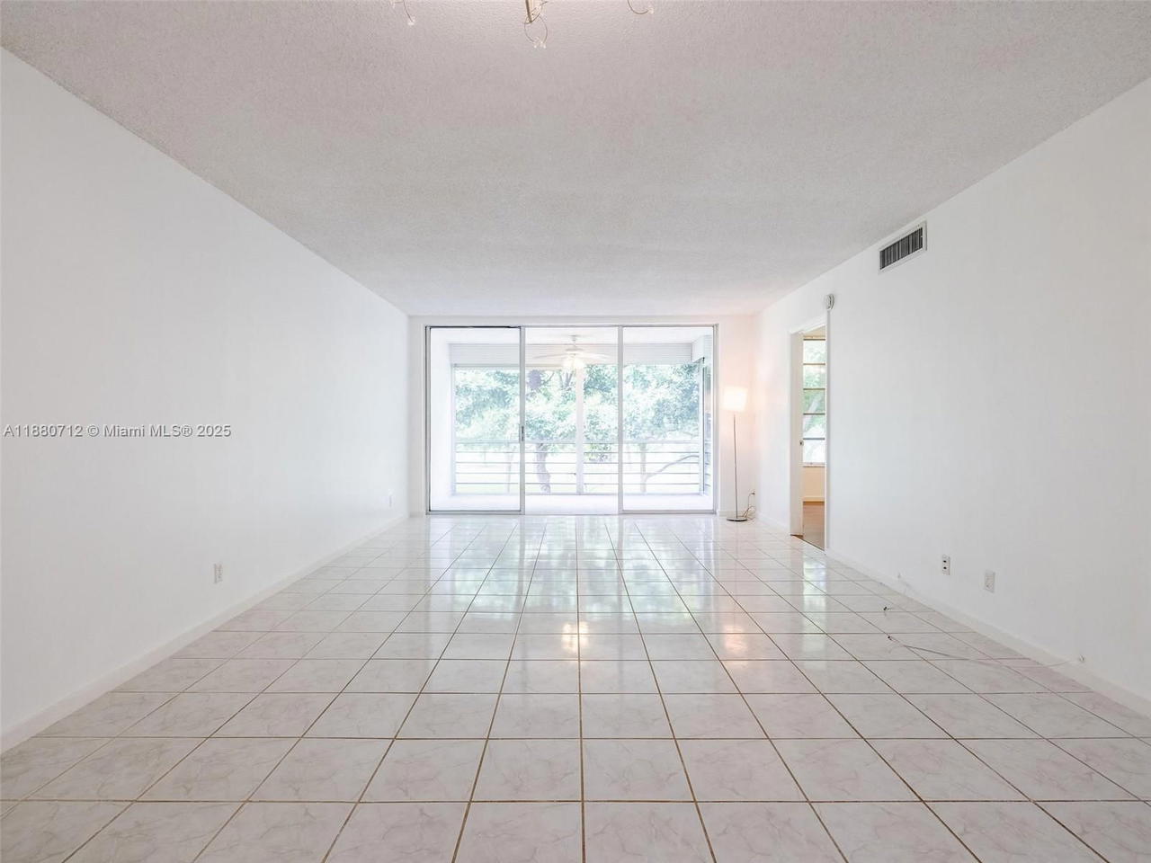 Real estate property located at 3201 Course Ln #209, Broward, Palm Aire, Pompano Beach, FL