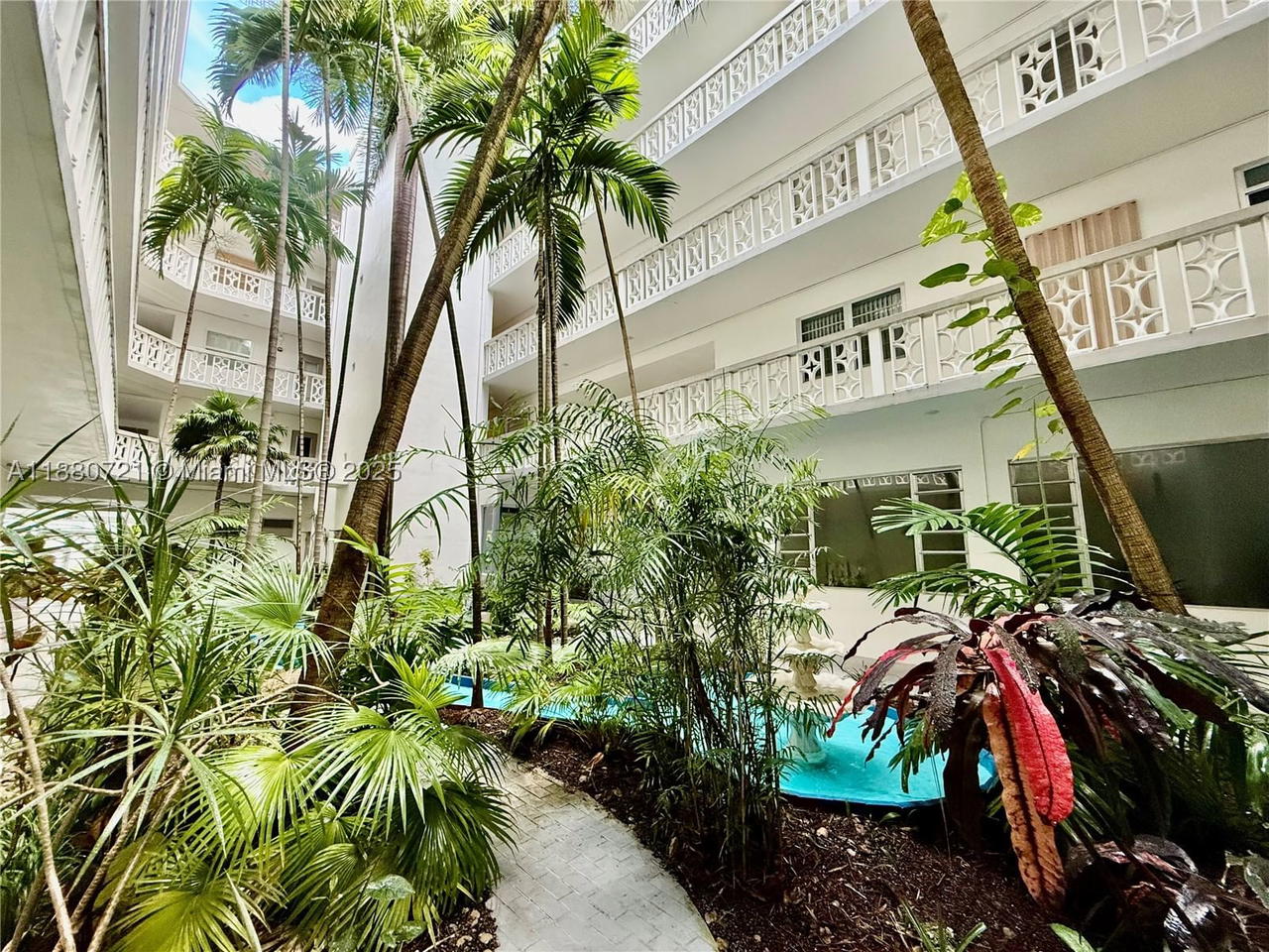 Real estate property located at 9700 Bay Harbor Dr #406, Miami-dade, Summit Condo, Bay Harbor Islands, FL