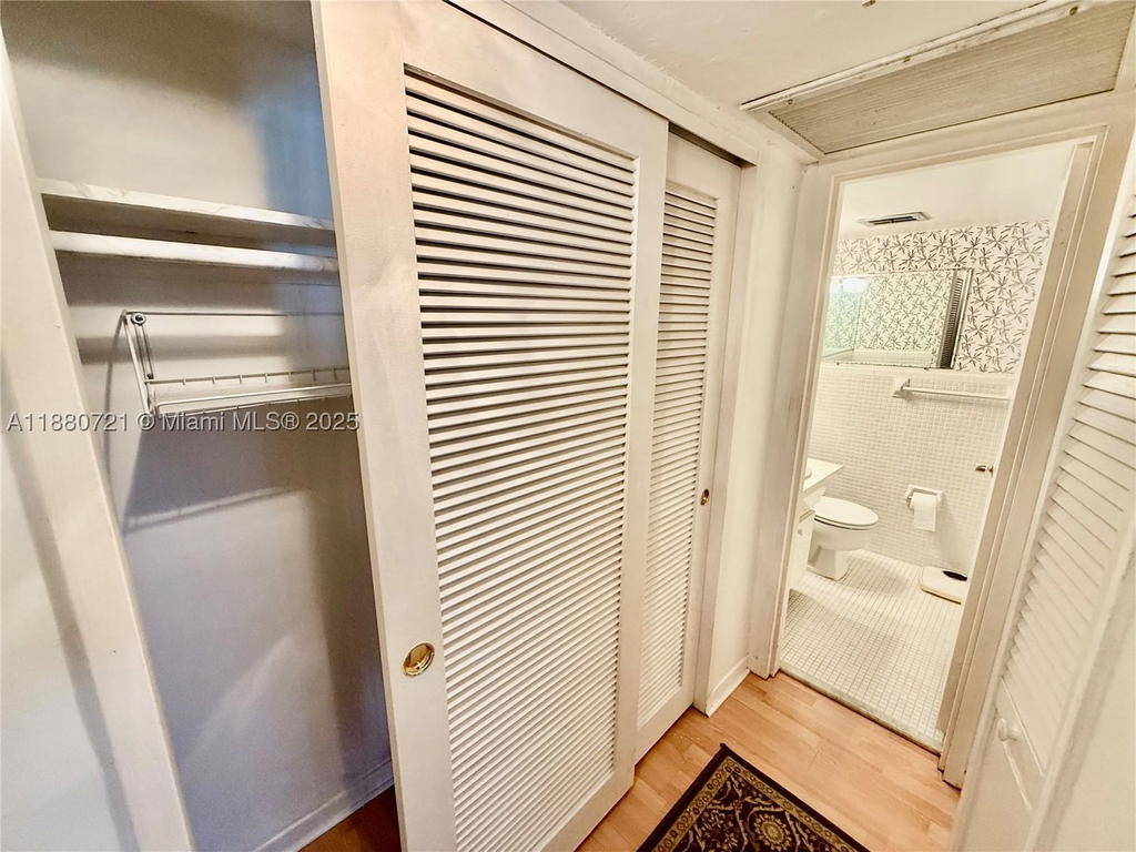 Real estate property located at 9700 Bay Harbor Dr #406, Miami-dade, Summit Condo, Bay Harbor Islands, FL