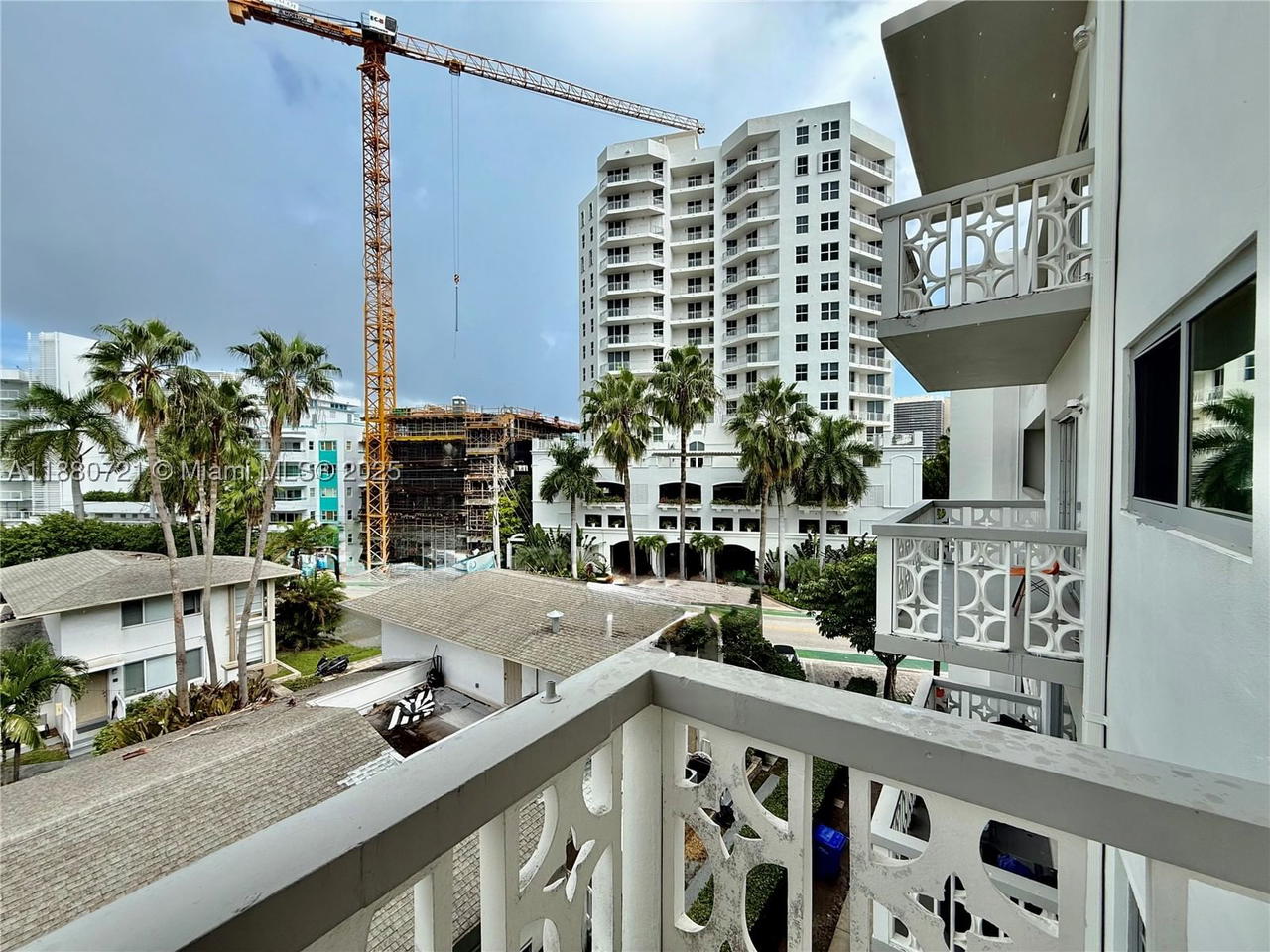 Real estate property located at 9700 Bay Harbor Dr #406, Miami-dade, Summit Condo, Bay Harbor Islands, FL