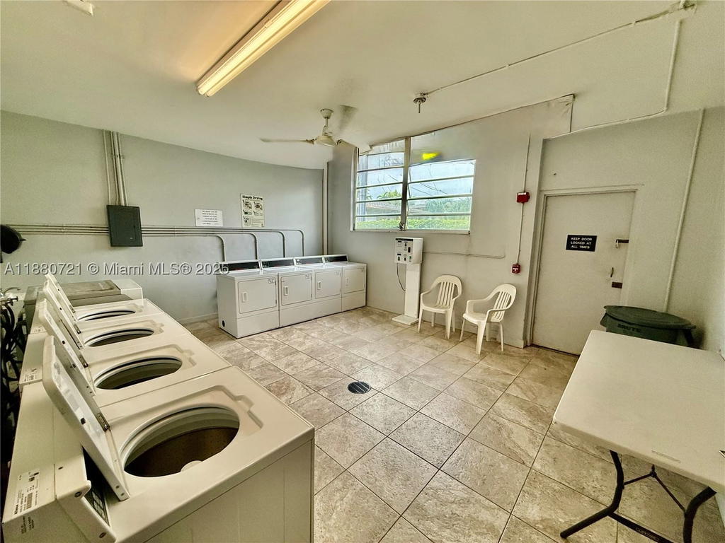 Real estate property located at 9700 Bay Harbor Dr #406, Miami-dade, Summit Condo, Bay Harbor Islands, FL