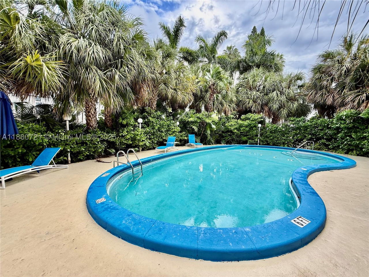 Real estate property located at 9700 Bay Harbor Dr #406, Miami-dade, Summit Condo, Bay Harbor Islands, FL