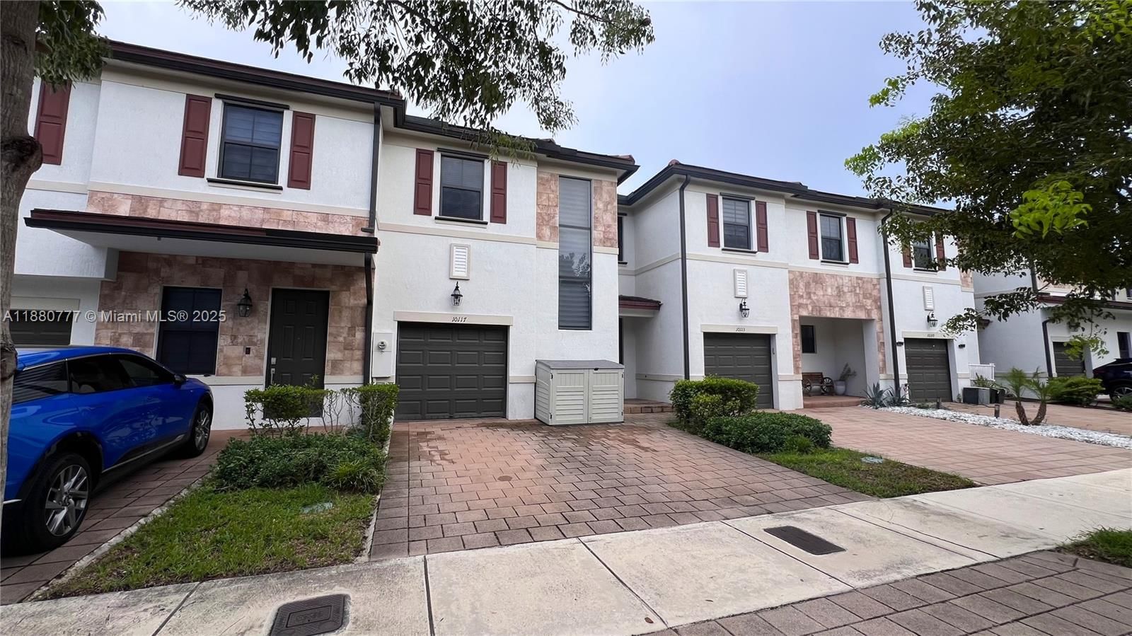 Real estate property located at 10117 32nd Ln #0, Miami-dade, Aquabella Section One, Hialeah, FL
