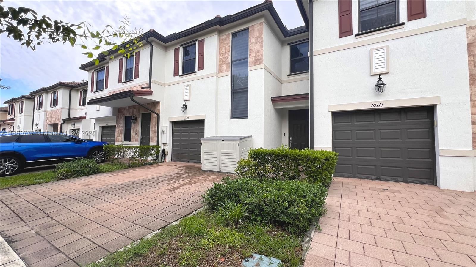 Real estate property located at 10117 32nd Ln #0, Miami-dade, Aquabella Section One, Hialeah, FL