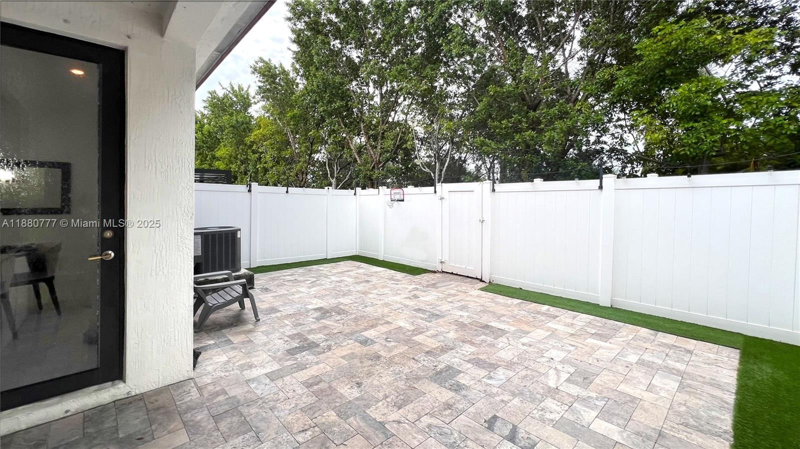 Real estate property located at 10117 32nd Ln #0, Miami-dade, Aquabella Section One, Hialeah, FL