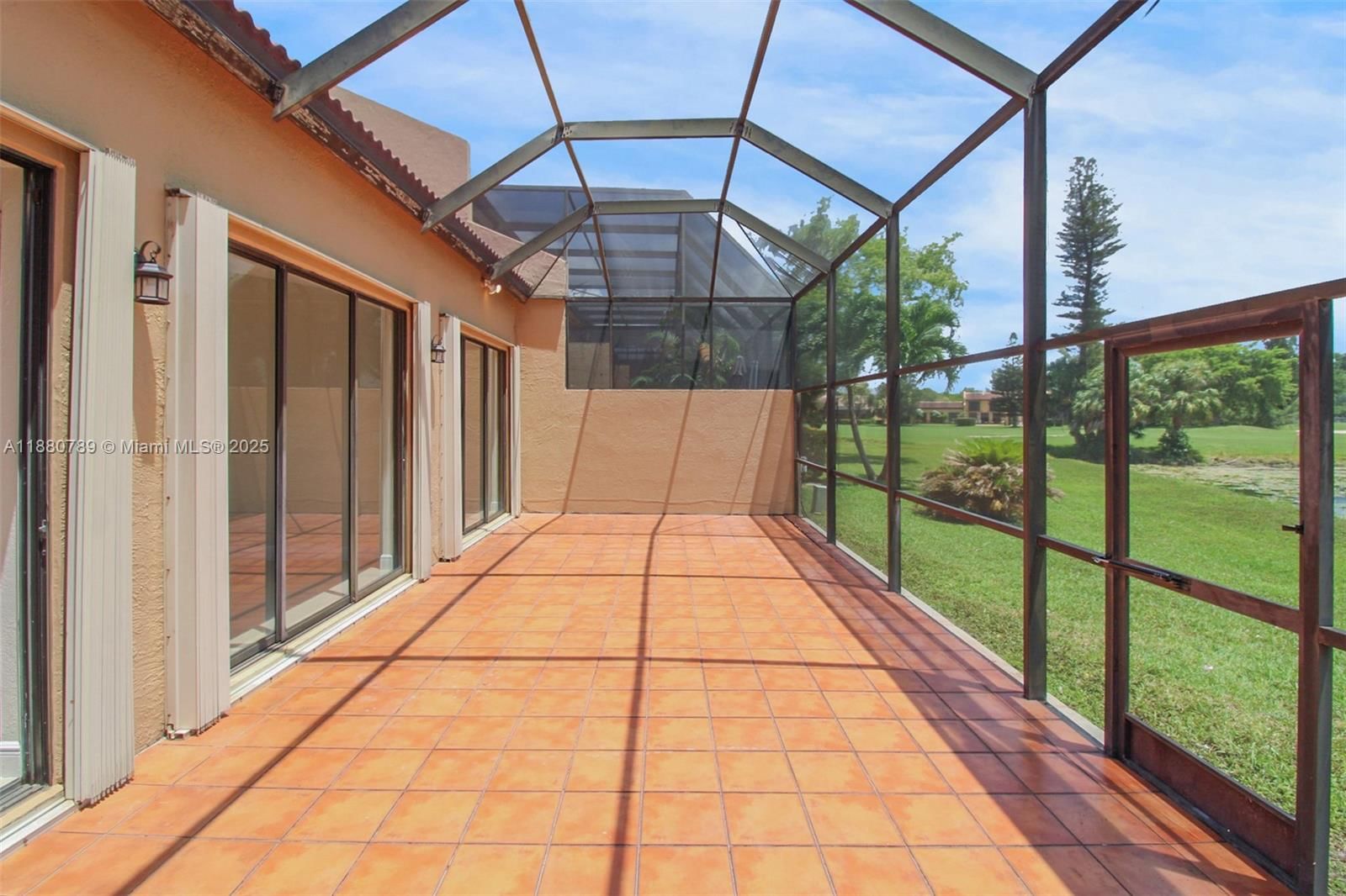 Real estate property located at 9713 Costa Del Sol Blvd G-99, Miami-dade, Costa Del Sol Condo D, Doral, FL