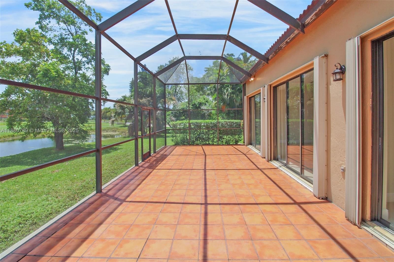 Real estate property located at 9713 Costa Del Sol Blvd G-99, Miami-dade, Costa Del Sol Condo D, Doral, FL