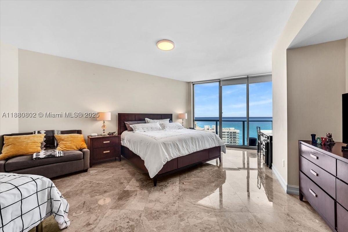 Real estate property located at 3101 Ocean Dr #2307, Broward, Ocean Palms Condo, Hollywood, FL