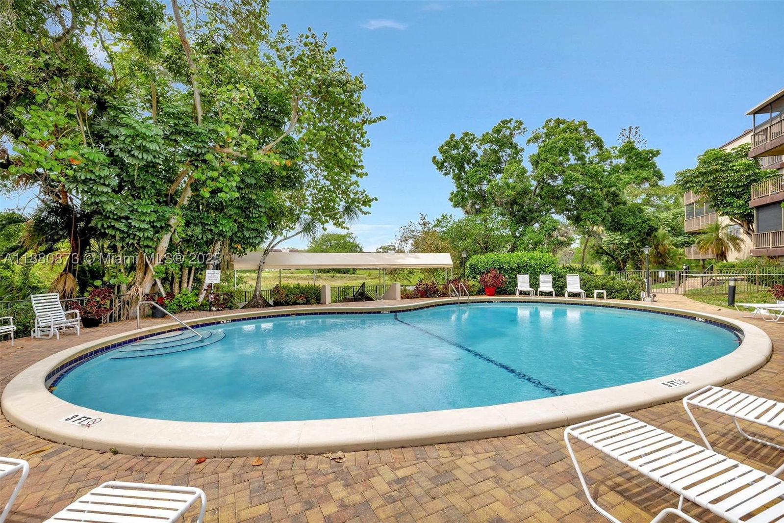 Real estate property located at 6010 Falls Circle Dr #419, Broward, Falls Of Inverrary, Lauderhill, FL