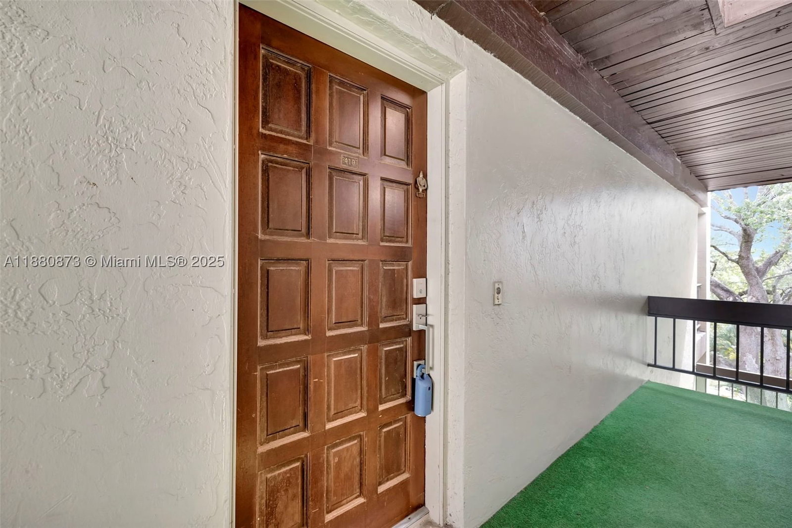 Real estate property located at 6010 Falls Circle Dr #419, Broward, Falls Of Inverrary, Lauderhill, FL