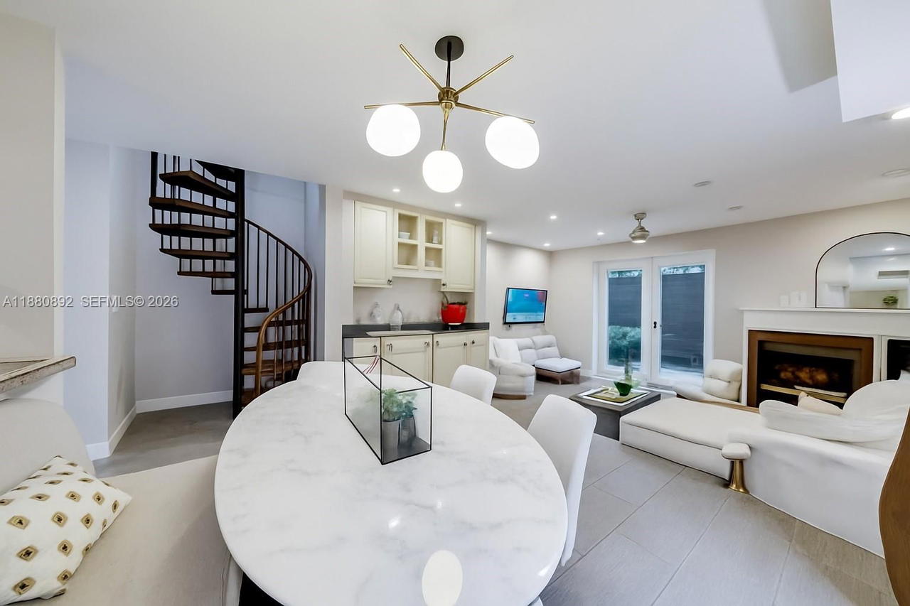 Real estate property located at 2768 Day Ave #1, Miami-dade, Tigers Paw Condo, Miami, FL