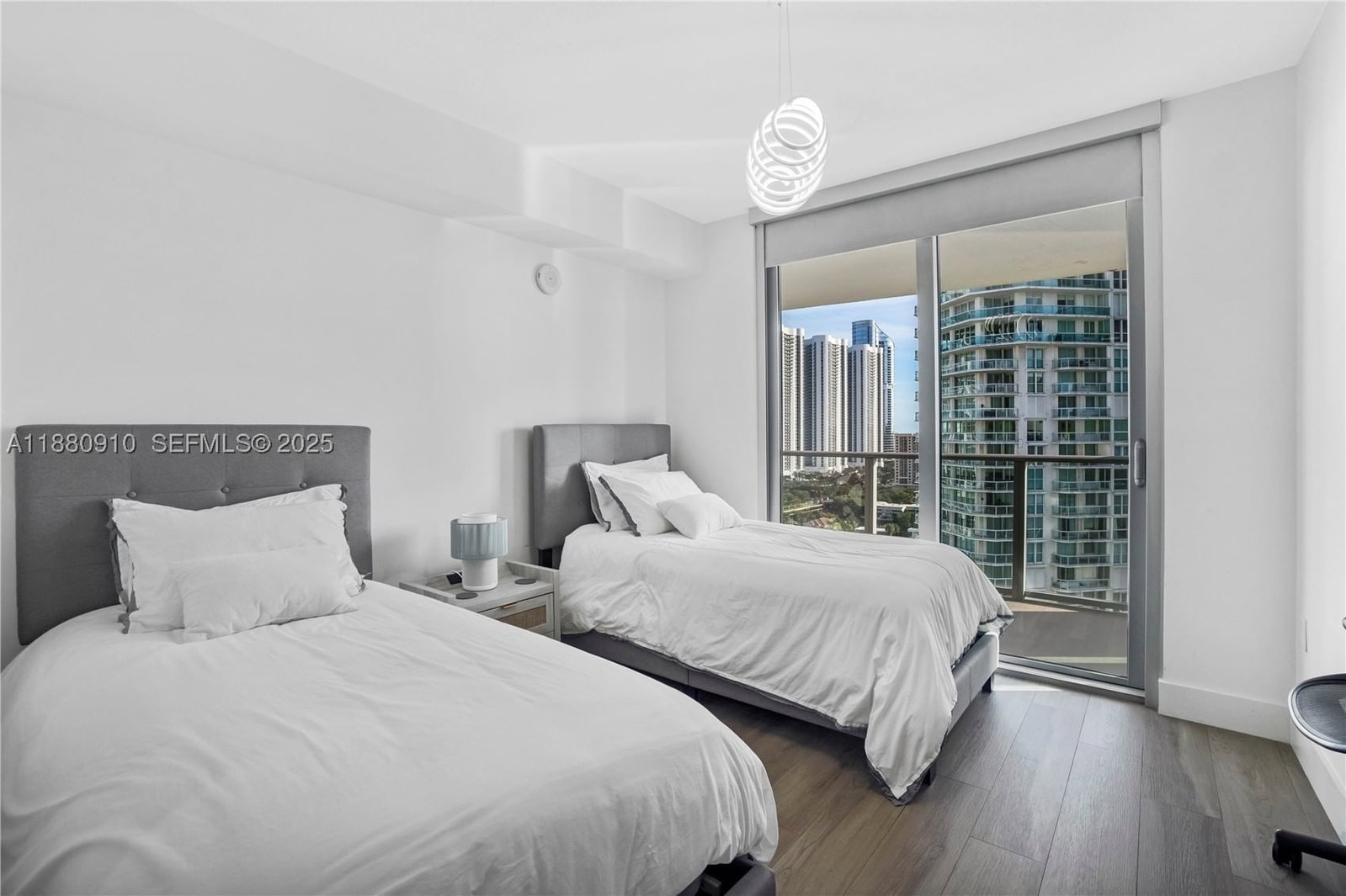 Real estate property located at 300 Sunny Isles Blvd #4-1802, Miami-dade, Parque Towers Condo, Sunny Isles Beach, FL