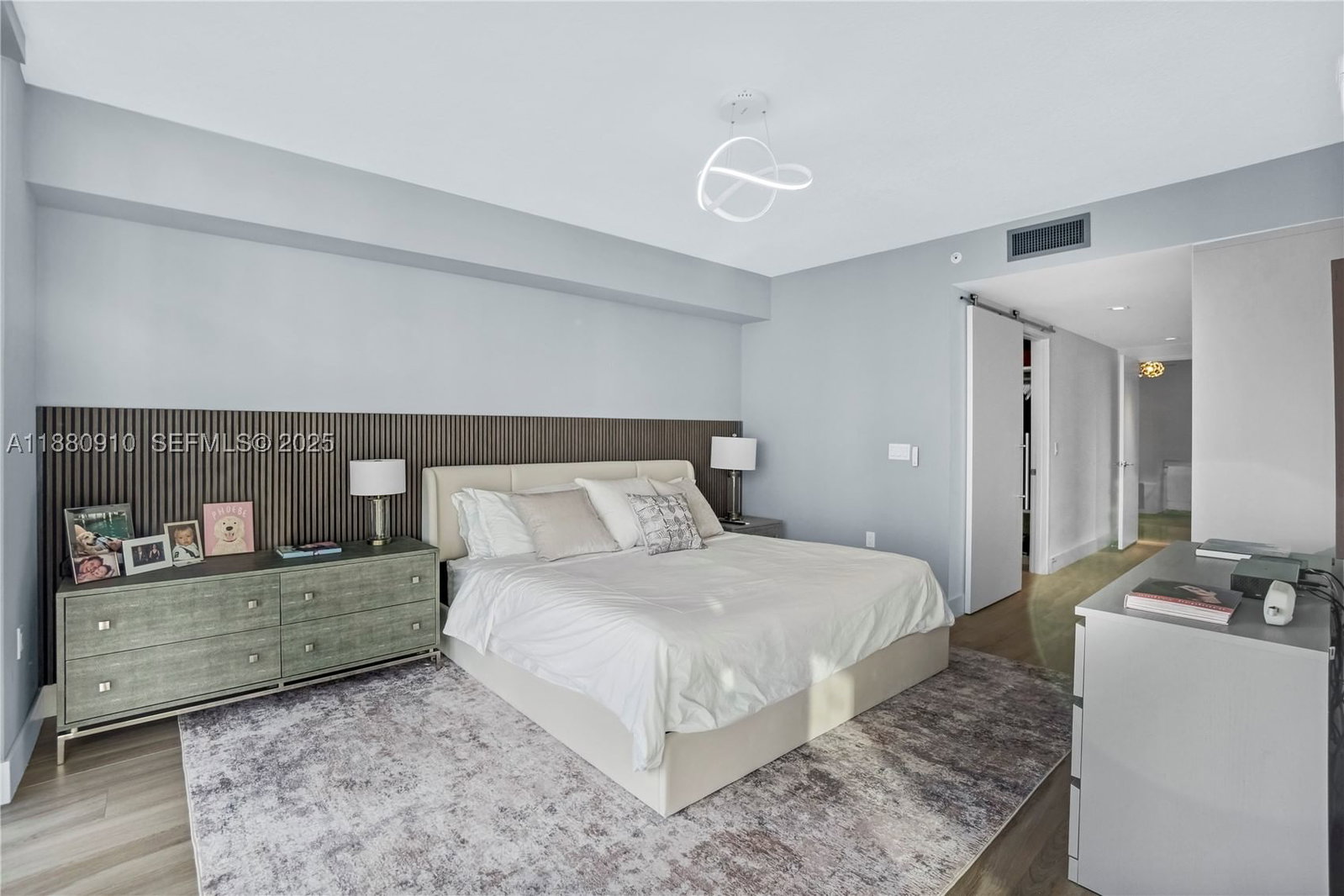 Real estate property located at 300 Sunny Isles Blvd #4-1802, Miami-dade, Parque Towers Condo, Sunny Isles Beach, FL