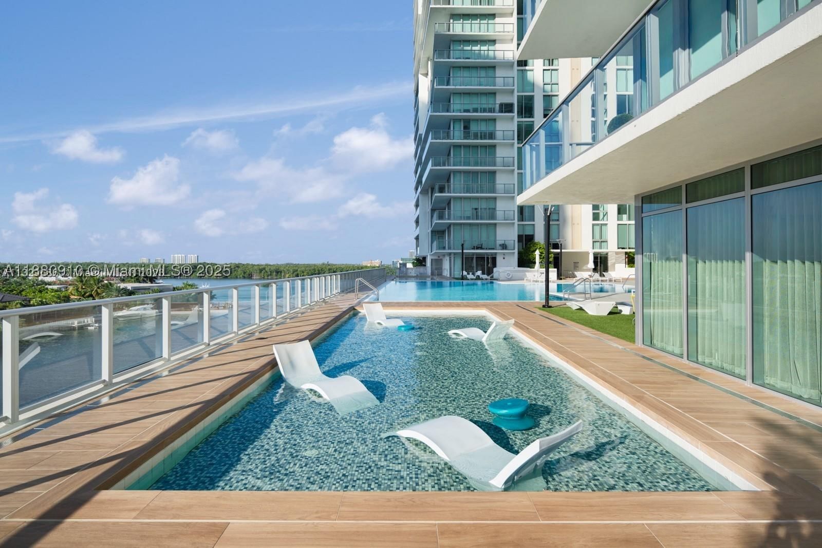 Real estate property located at 300 Sunny Isles Blvd #4-1802, Miami-dade, Parque Towers Condo, Sunny Isles Beach, FL