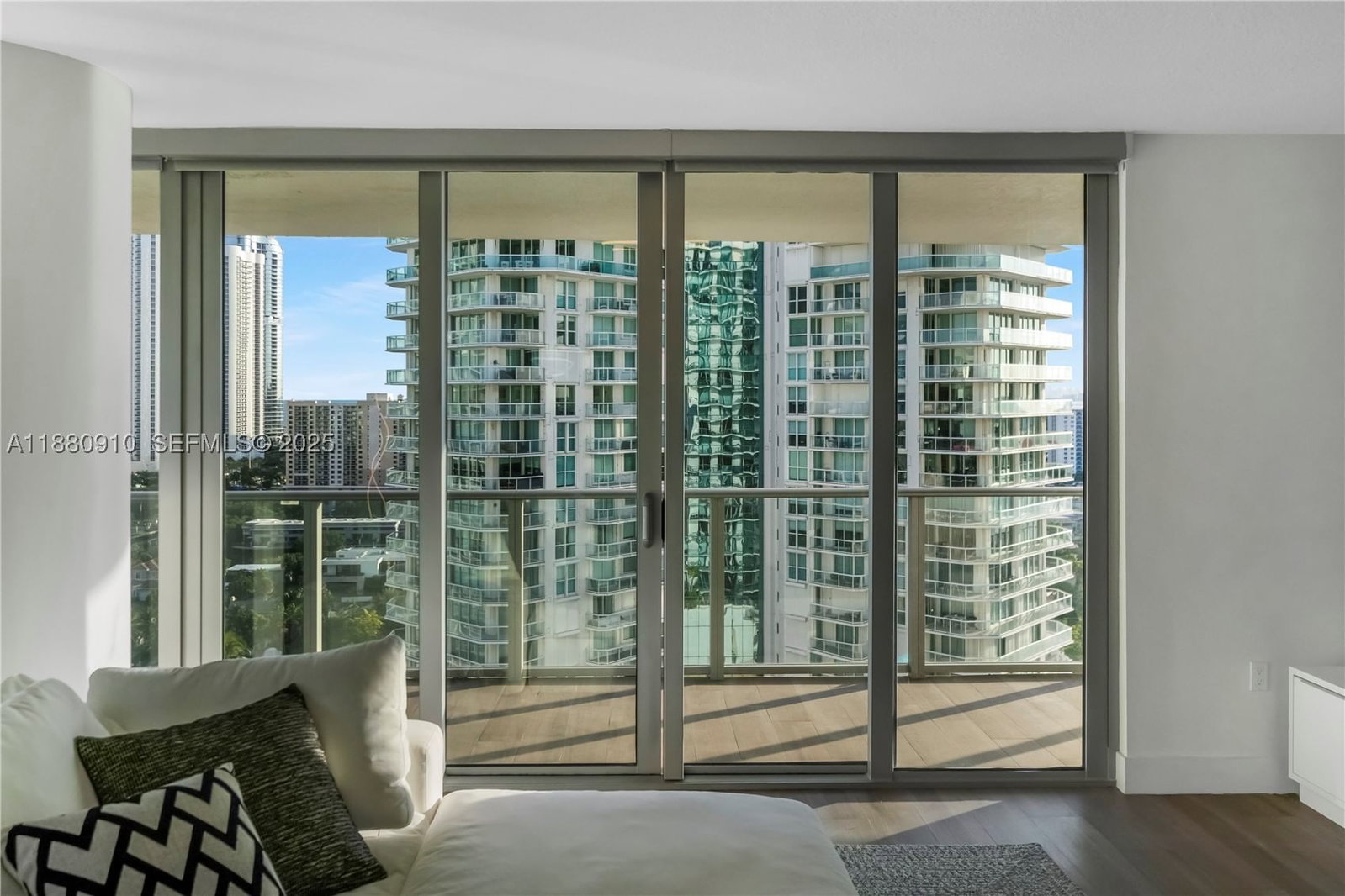 Real estate property located at 300 Sunny Isles Blvd #4-1802, Miami-dade, Parque Towers Condo, Sunny Isles Beach, FL