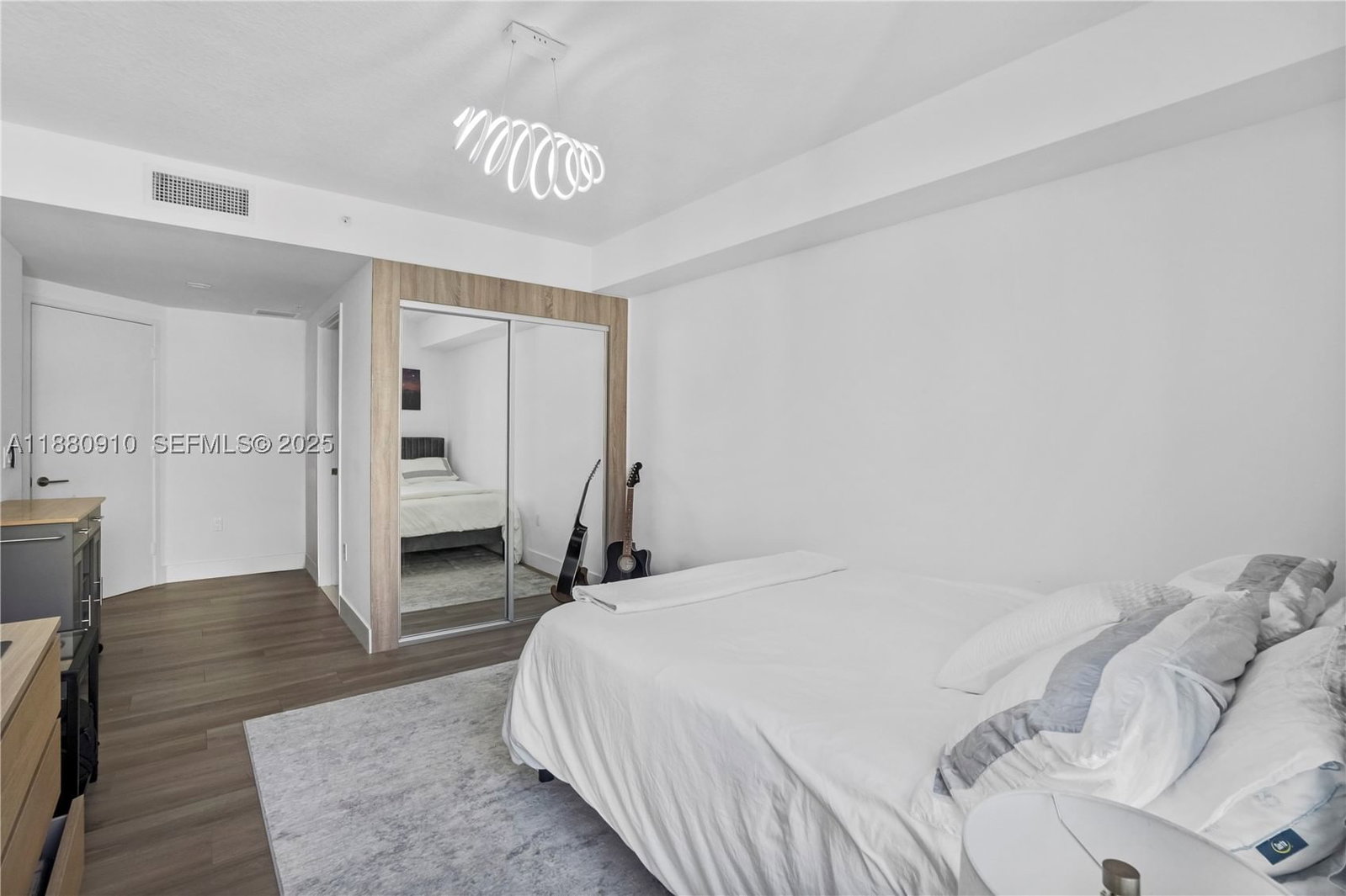 Real estate property located at 300 Sunny Isles Blvd #4-1802, Miami-dade, Parque Towers Condo, Sunny Isles Beach, FL
