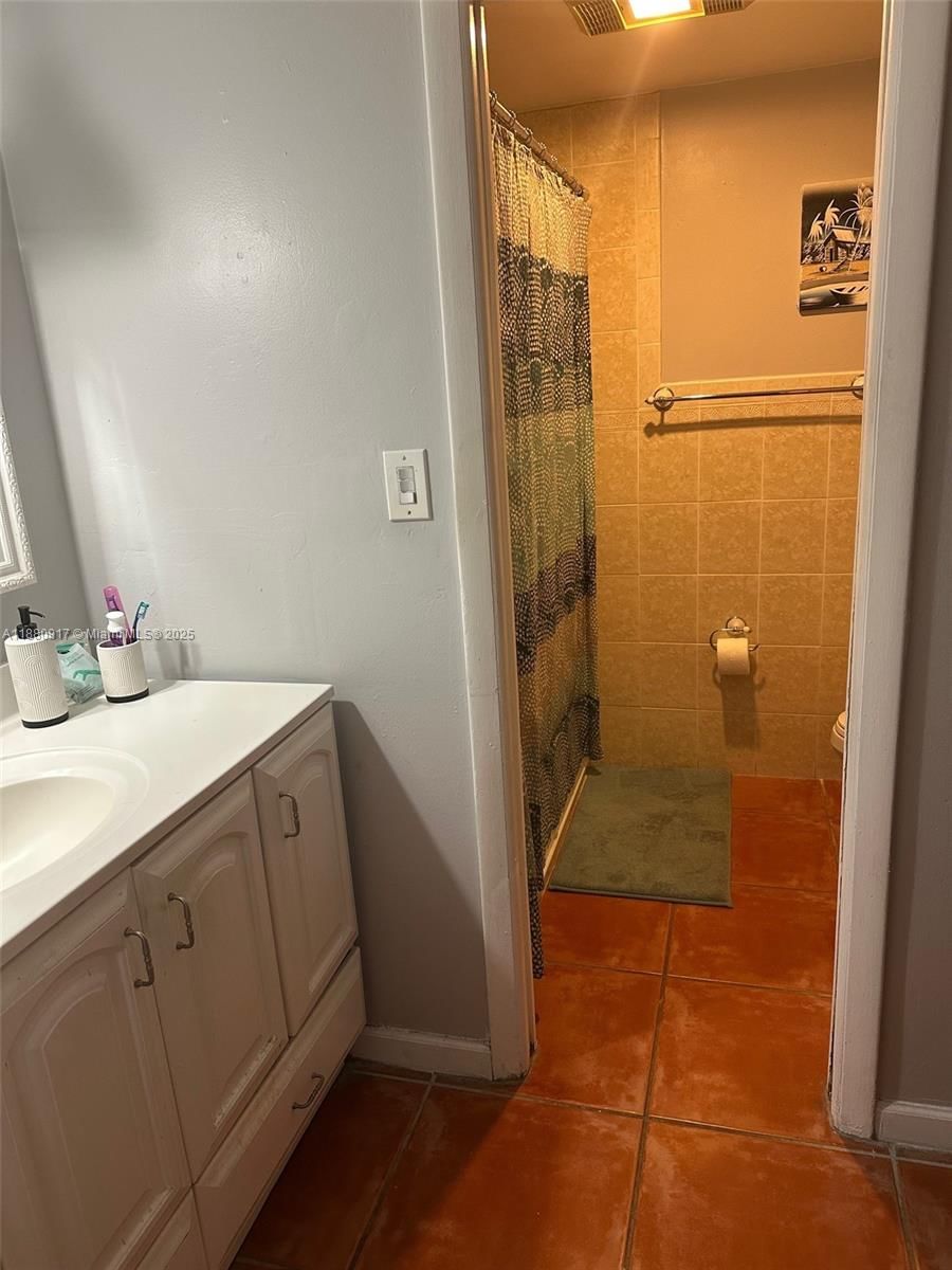 Real estate property located at 12495 240th St, Miami-dade, Silver Palm East Neighbor, Homestead, FL