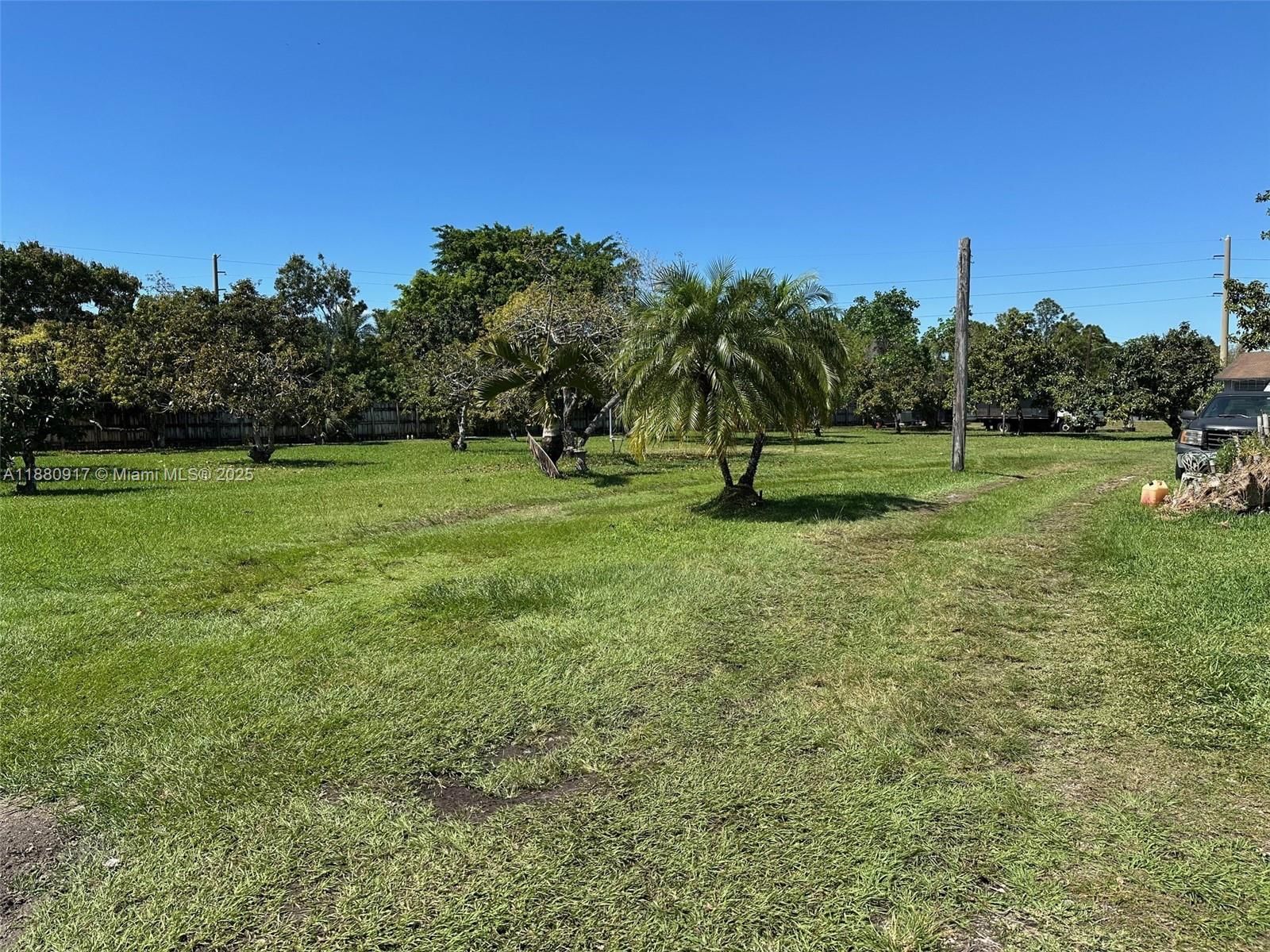 Real estate property located at 12495 240th St, Miami-dade, Silver Palm East Neighbor, Homestead, FL