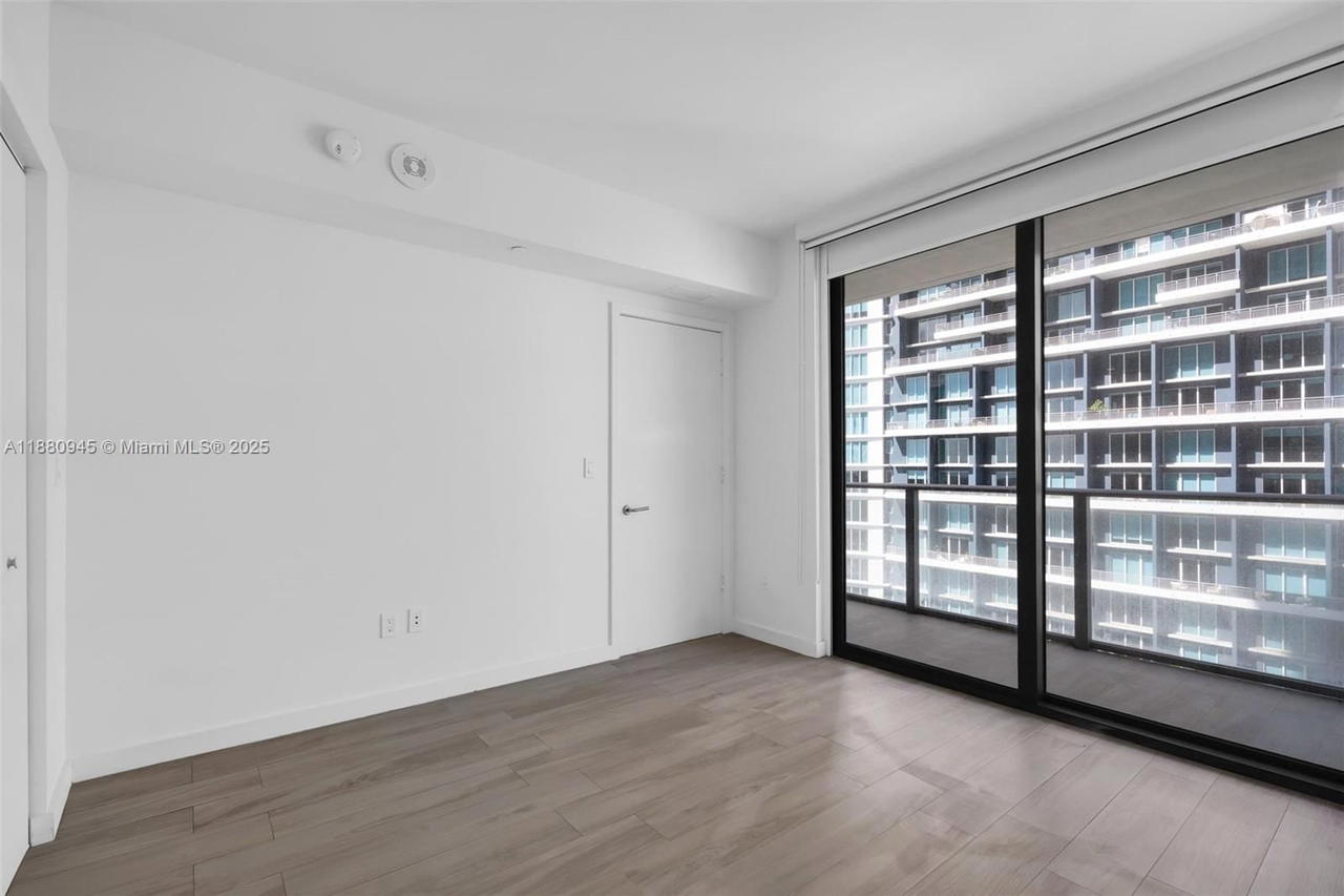 Real estate property located at 1300 Miami Ave #3808, Miami-dade, 1300 S Miami Avenue Condo, Miami, FL