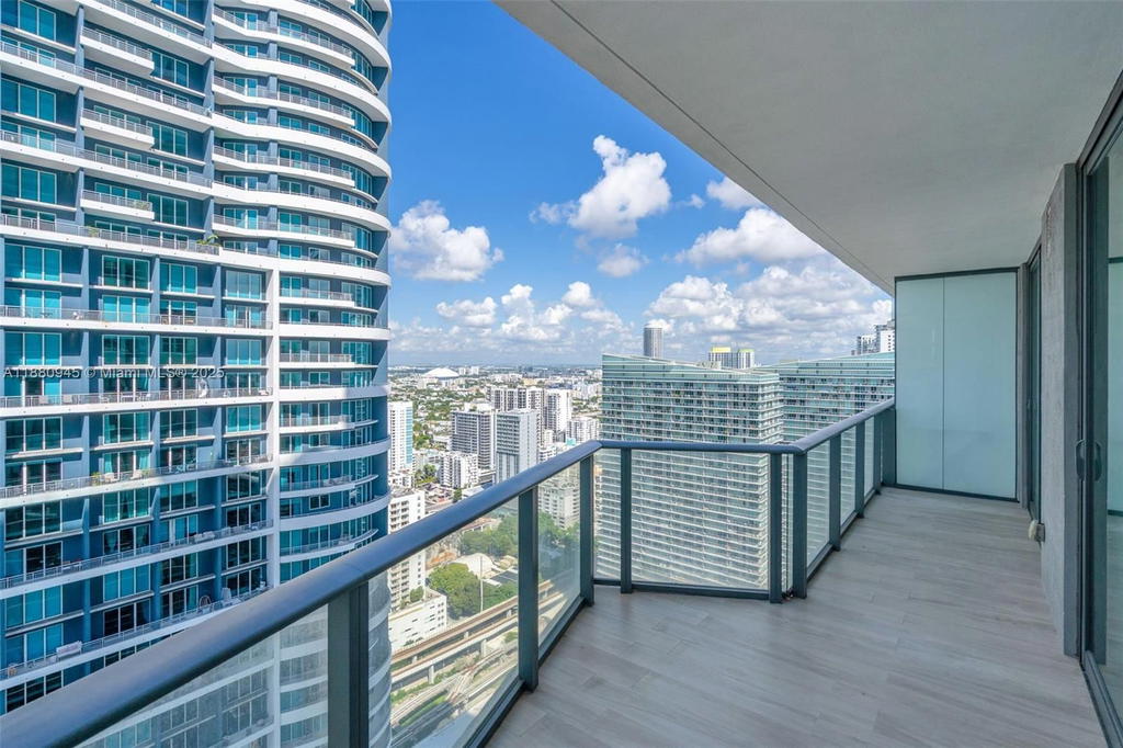 Real estate property located at 1300 Miami Ave #3808, Miami-dade, 1300 S Miami Avenue Condo, Miami, FL