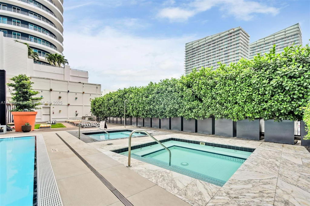 Real estate property located at 1300 Miami Ave #3808, Miami-dade, 1300 S Miami Avenue Condo, Miami, FL