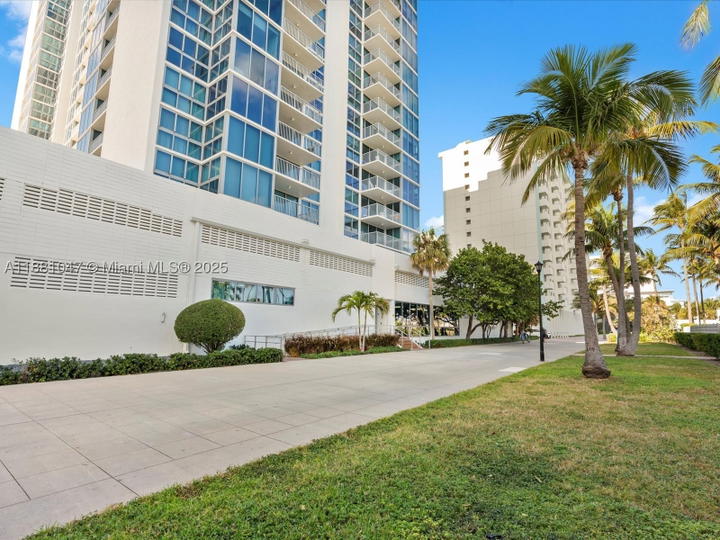 Real estate property located at 2655 Collins Ave #510, Miami-dade, Mirasol Ocean Towers Cond, Miami Beach, FL