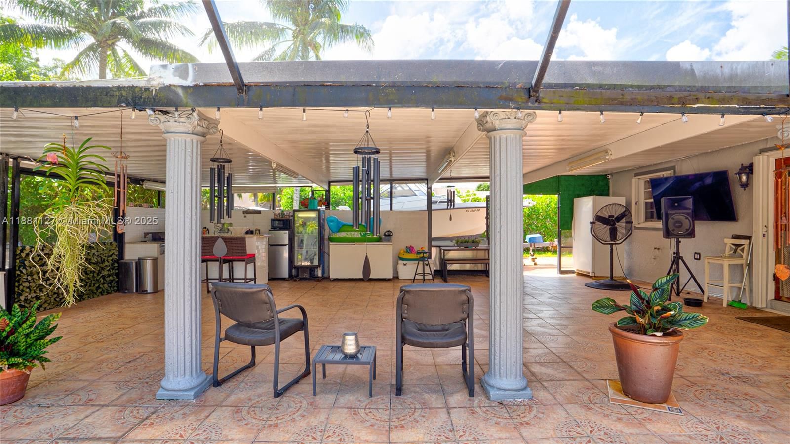 Real estate property located at 18501 130th Ave, Miami-dade, Carlock Sub, Miami, FL