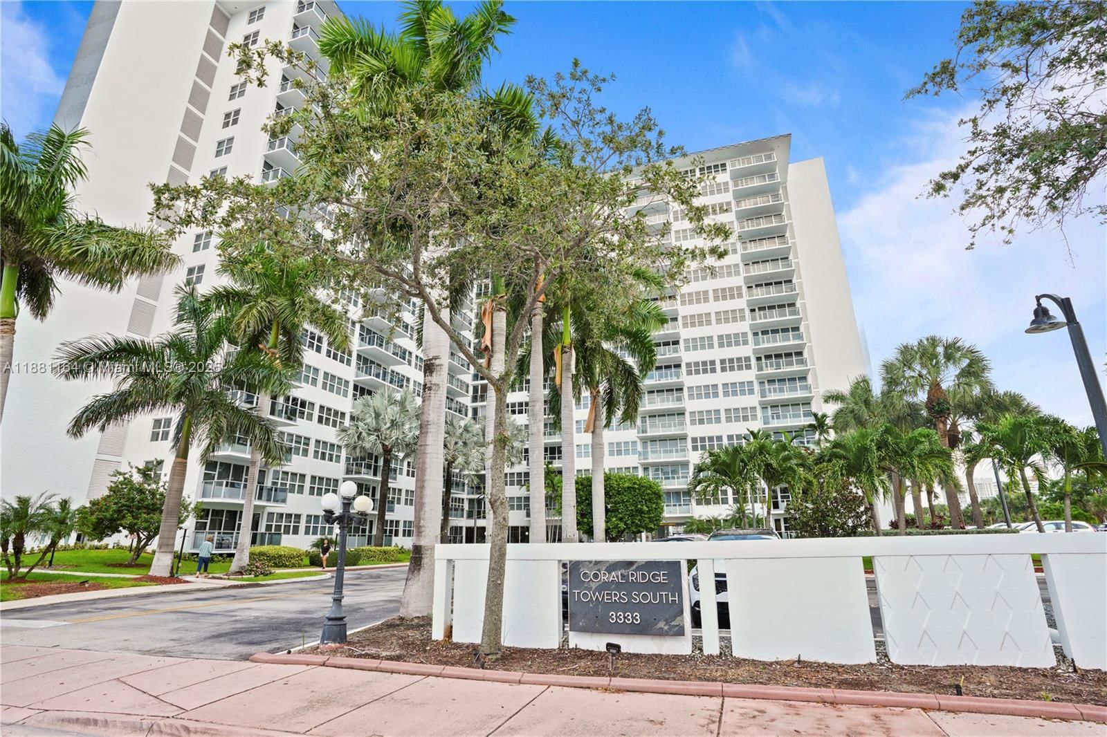 Real estate property located at 3333 34th St #711, Broward, Coral Ridge Towers South, Fort Lauderdale, FL