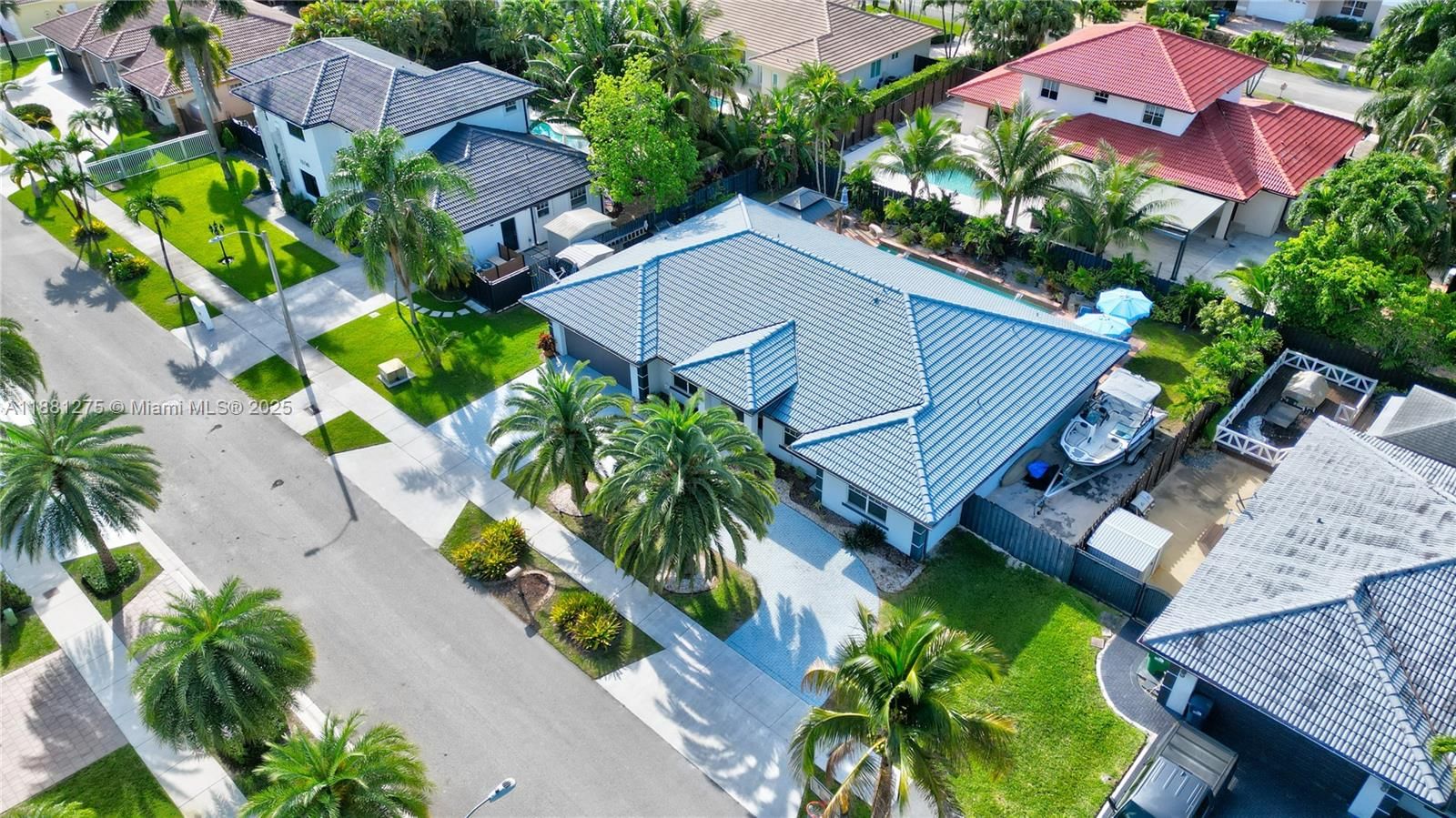 Real estate property located at 15750 45th St, Miami-dade, Barima Estates, Miami, FL