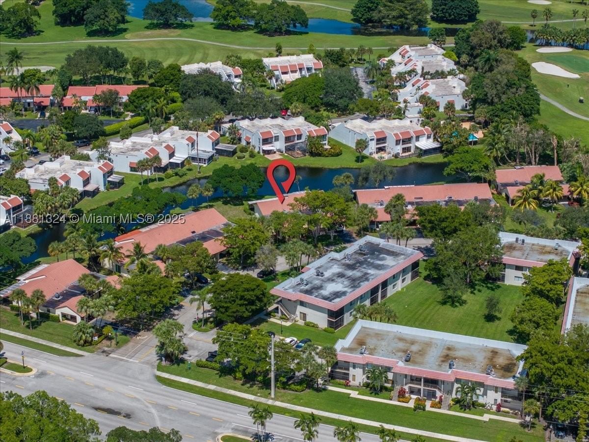 Real estate property located at 16273 Laurel Dr #7, Broward, Villas Of Bonaventure At, Weston, FL