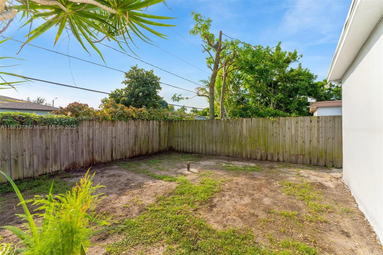 Real estate property located at 13711 Madison St, Miami-dade, Richmond Heights Estates, Miami, FL