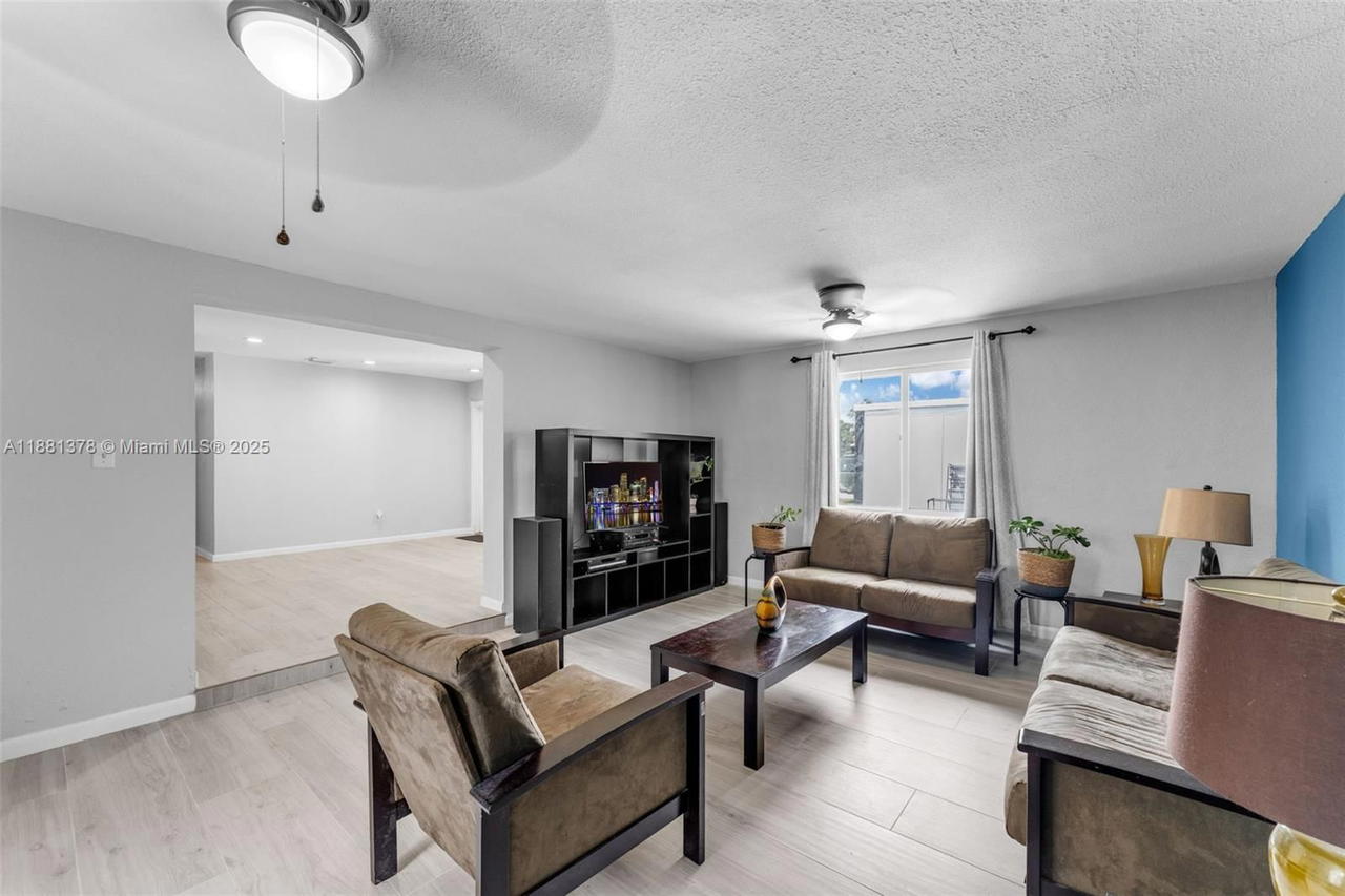 Real estate property located at 13711 Madison St, Miami-dade, Richmond Heights Estates, Miami, FL
